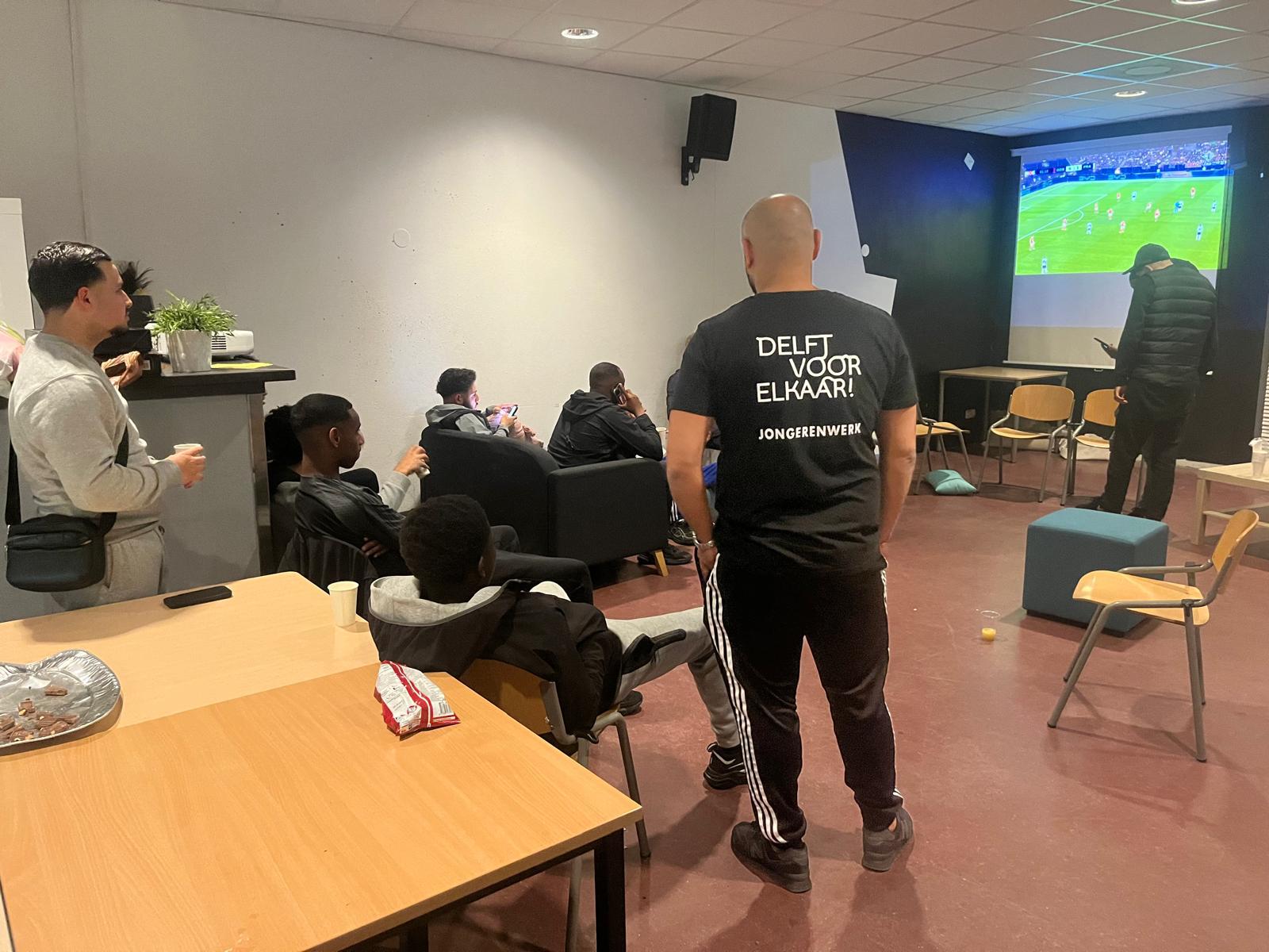 Jongeren in het jeugdhonk